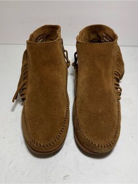 Minnetonka Willow Ankle Dusty Brown
Boots Women’s Size 8.5
